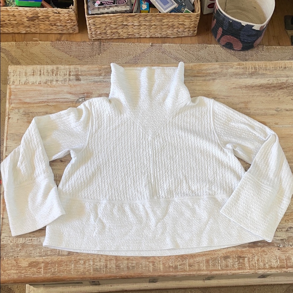 Lululemon Cable Knit Pattern Pullover - image 3